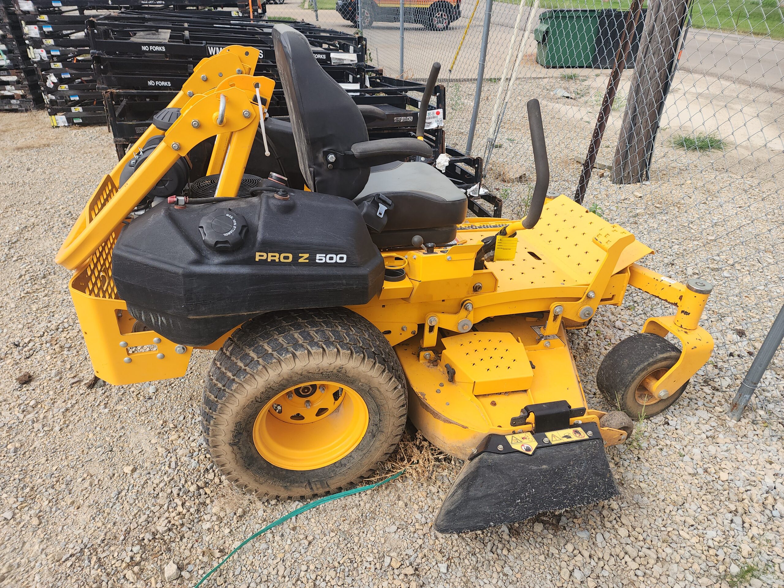 Cub Cadet Pro Z 500 photo.