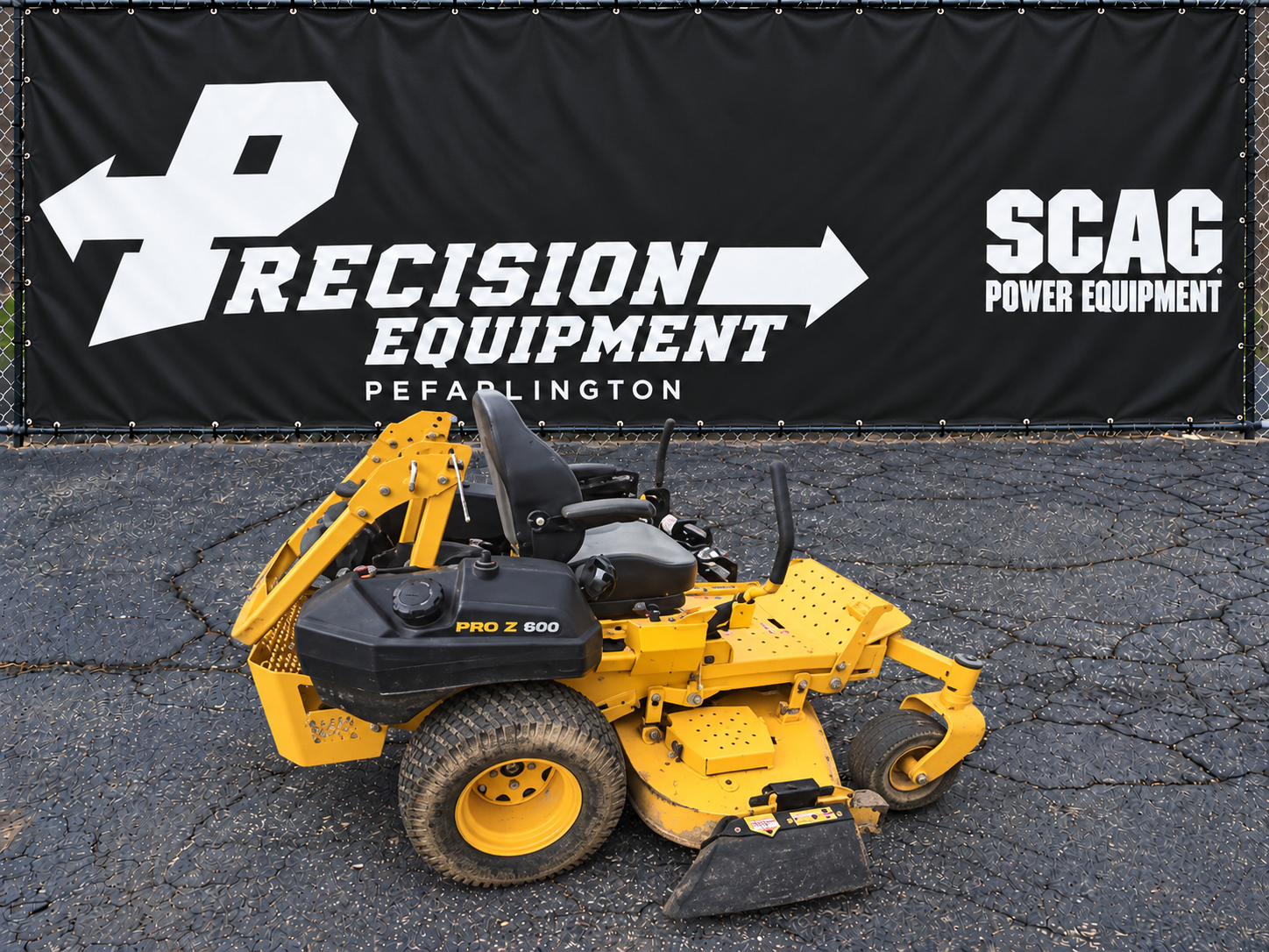 Cub Cadet Pro Z 500 photo.