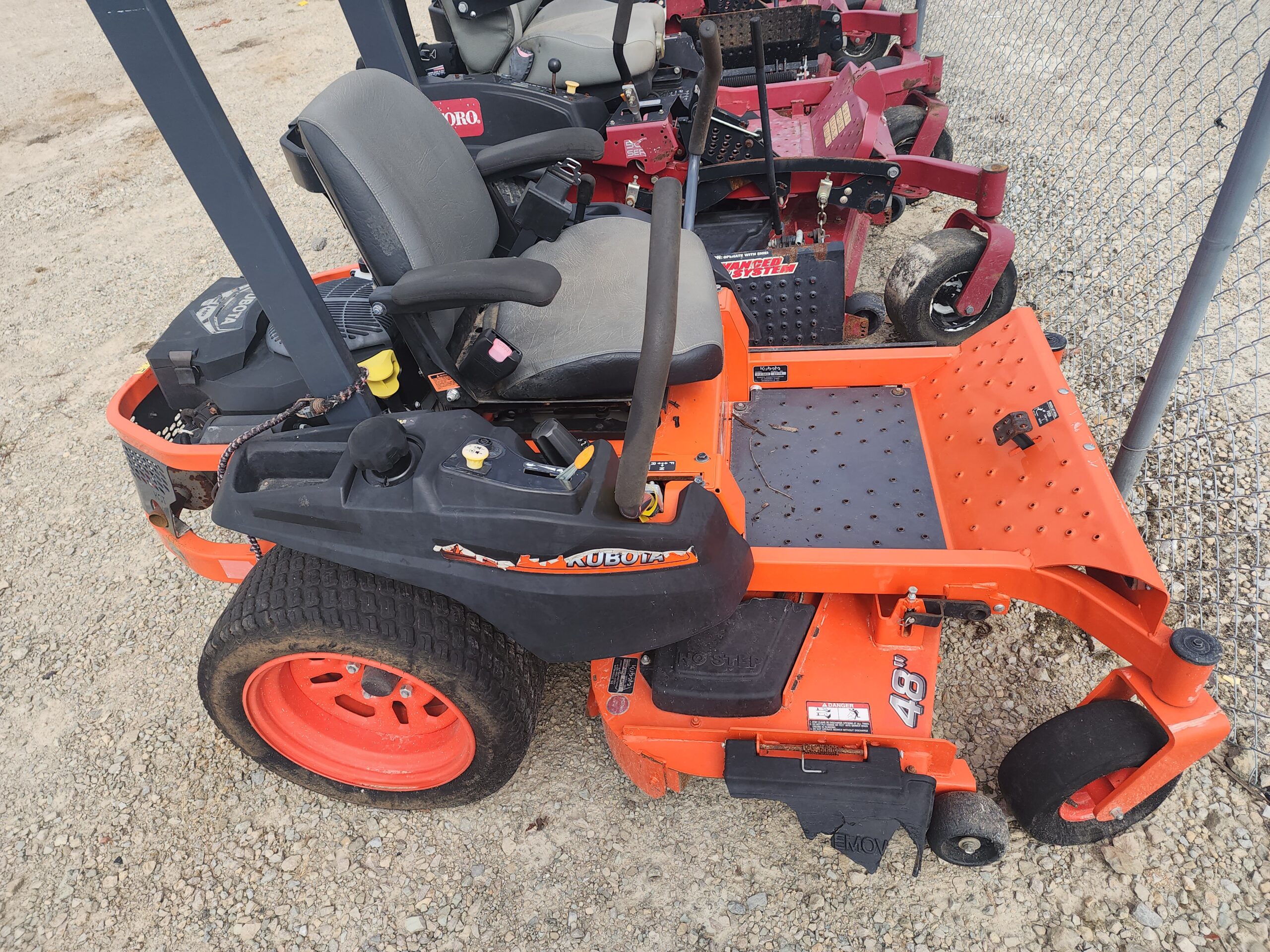 Kubota Z121S – 48″ photo.